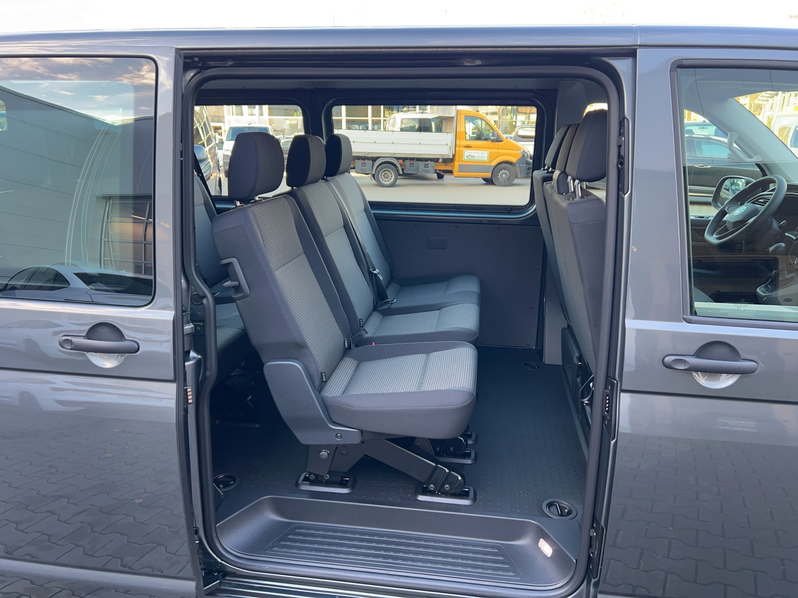 T6 Kombi LR 6.1 2,0 l TDI 110 kW PDC Kamera Navi MFA