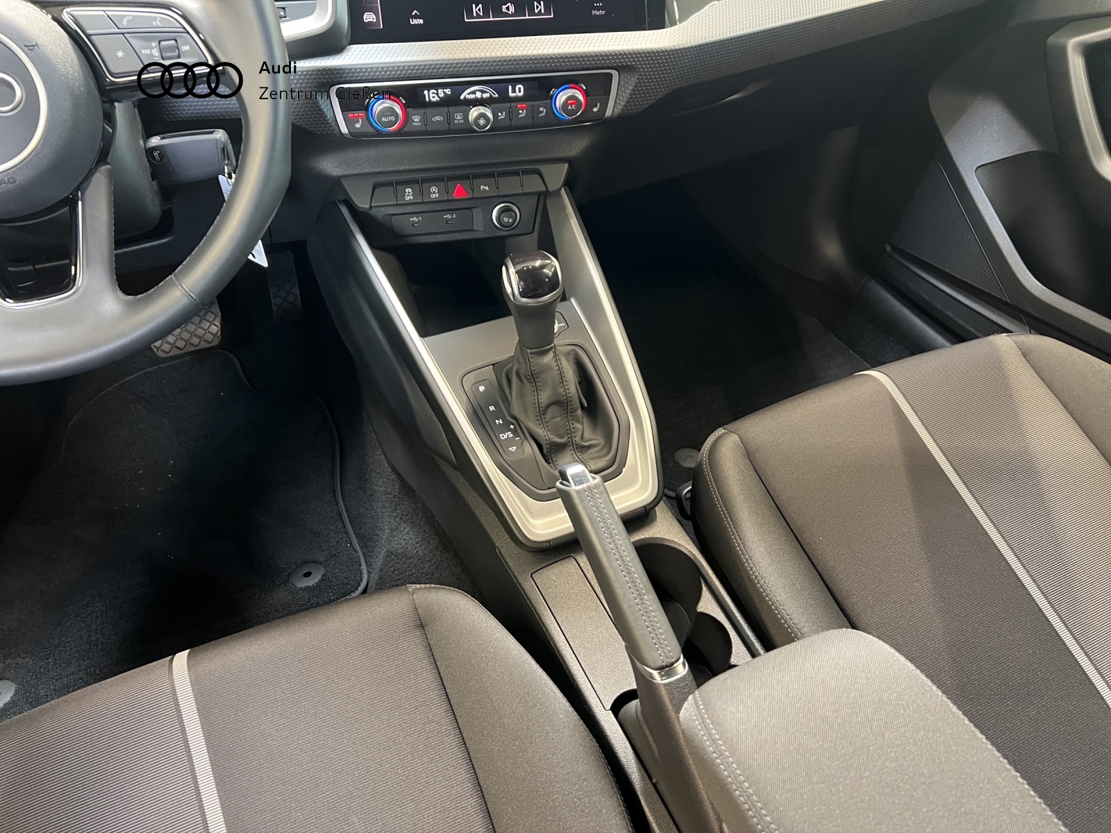 A1 Sportback 25 TFSI S-tronic advanced smarthphone interface