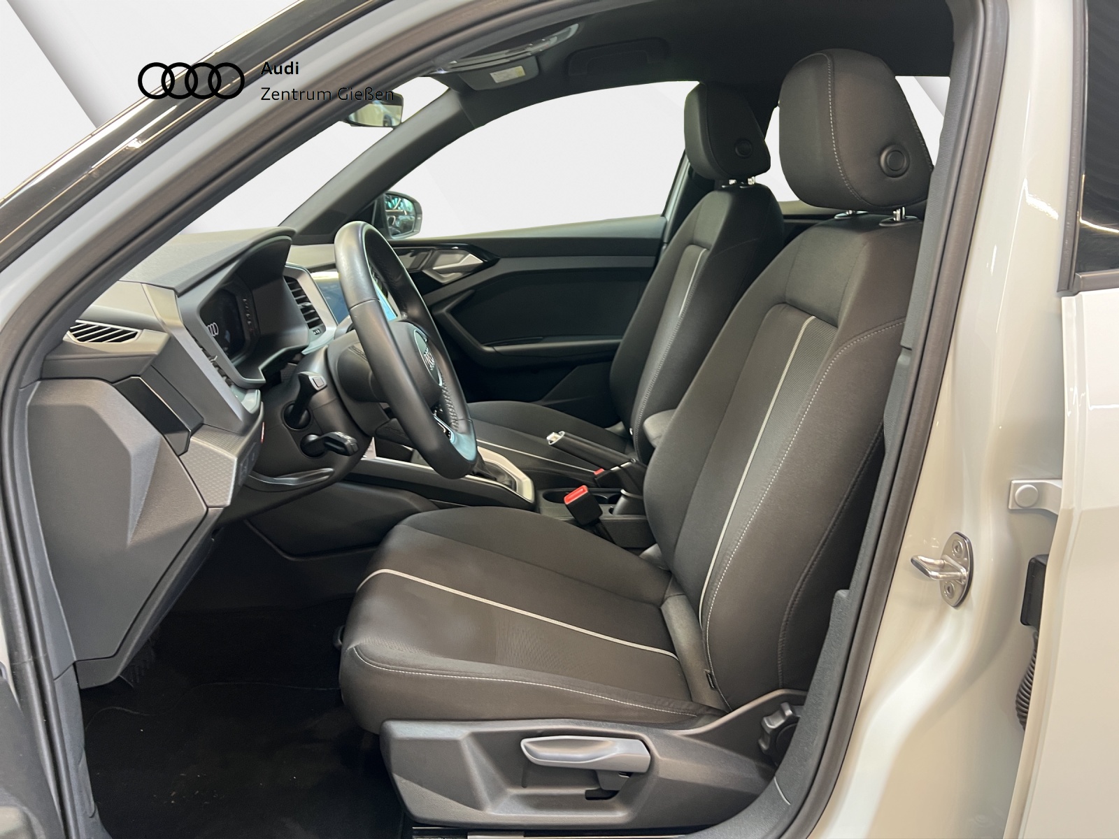 A1 Sportback 25 TFSI S-tronic advanced smarthphone interface