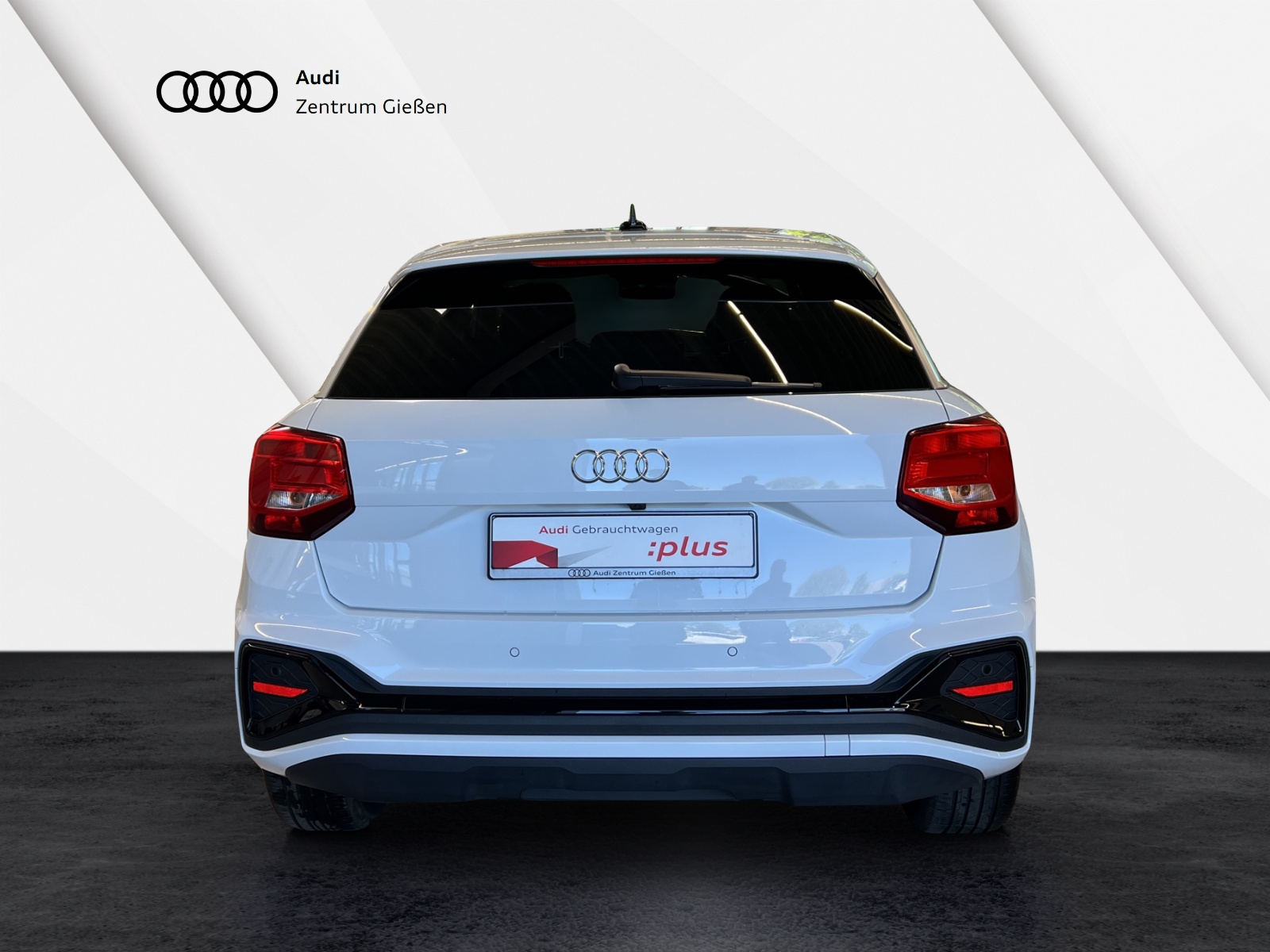 Q2 35 TFSI S tronic S line Black Navi Assistenzpaket Parken
