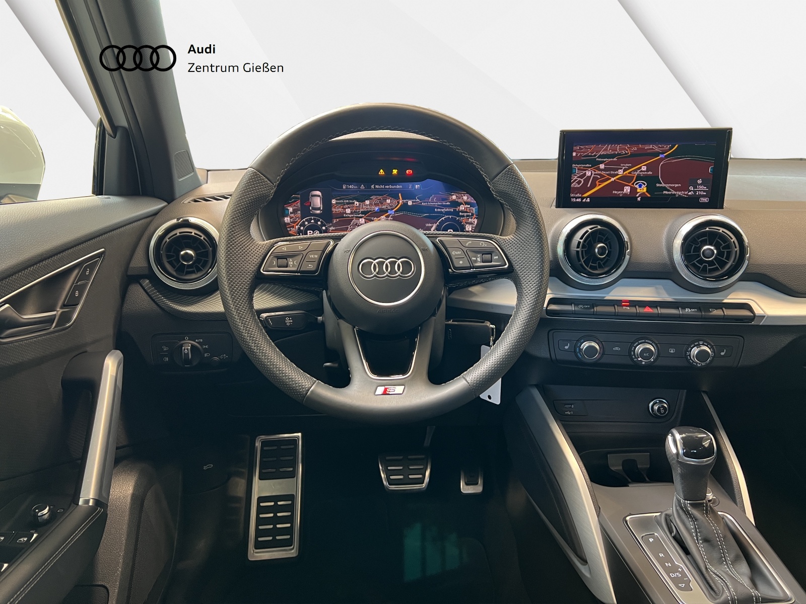 Q2 35 TFSI S tronic S line Black Navi Assistenzpaket Parken