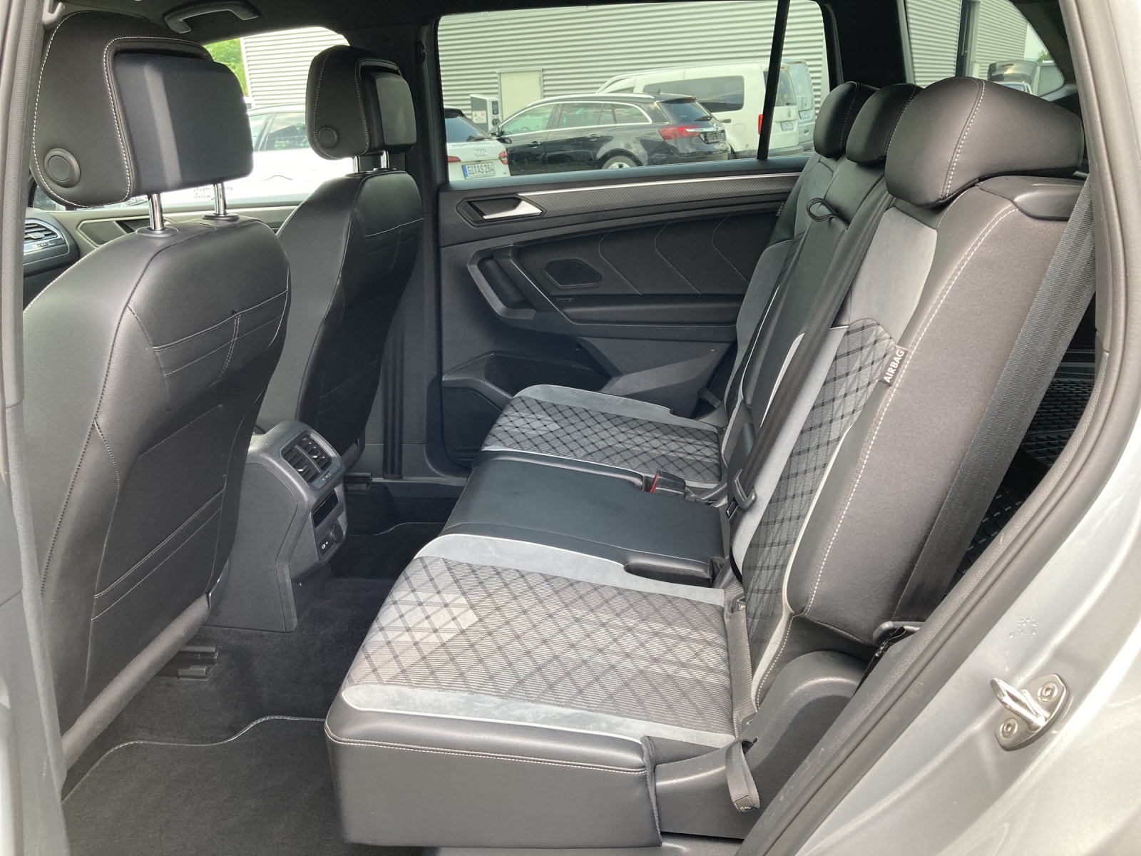 Tiguan Allspace 2.0 TDI DSG 4M R-Line 