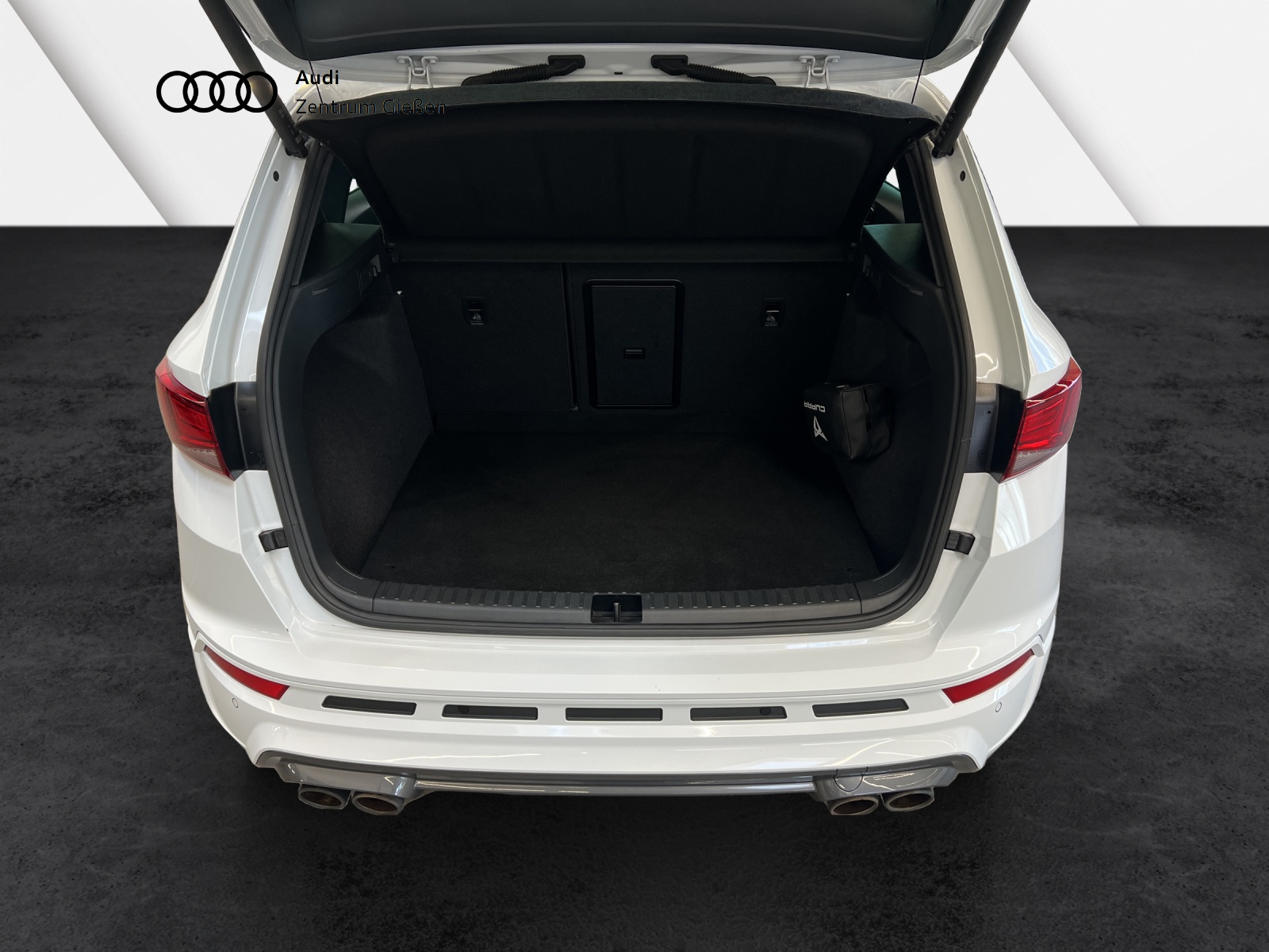 Ateca 2.0 TSI 4Drive DSG PANO Brembo Beats Navi