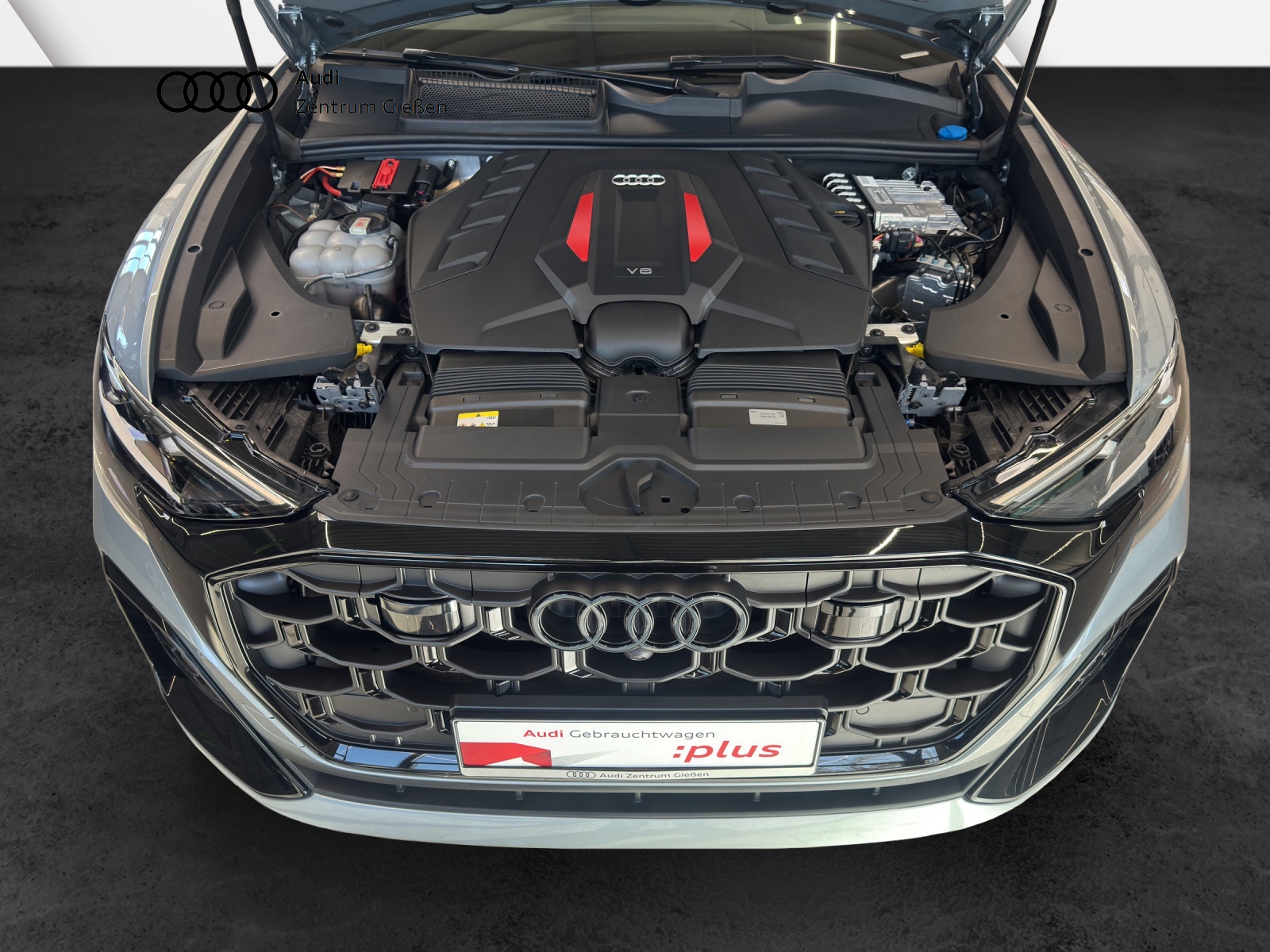 SQ8 4.0 TFSI quattro Carbon B&O AHK HuD PANO