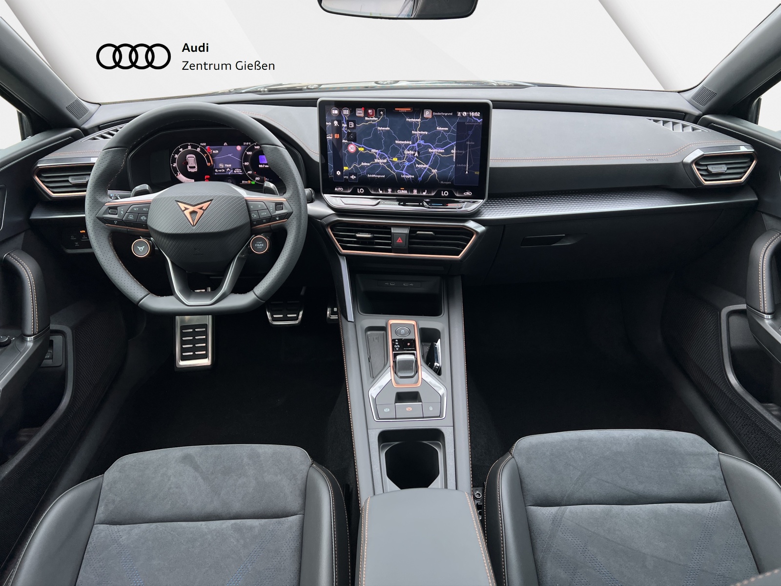 Leon Sportstourer 2.0 TSI 4Drive DSG VZ PANO AHK NAVI ACC DCC LED