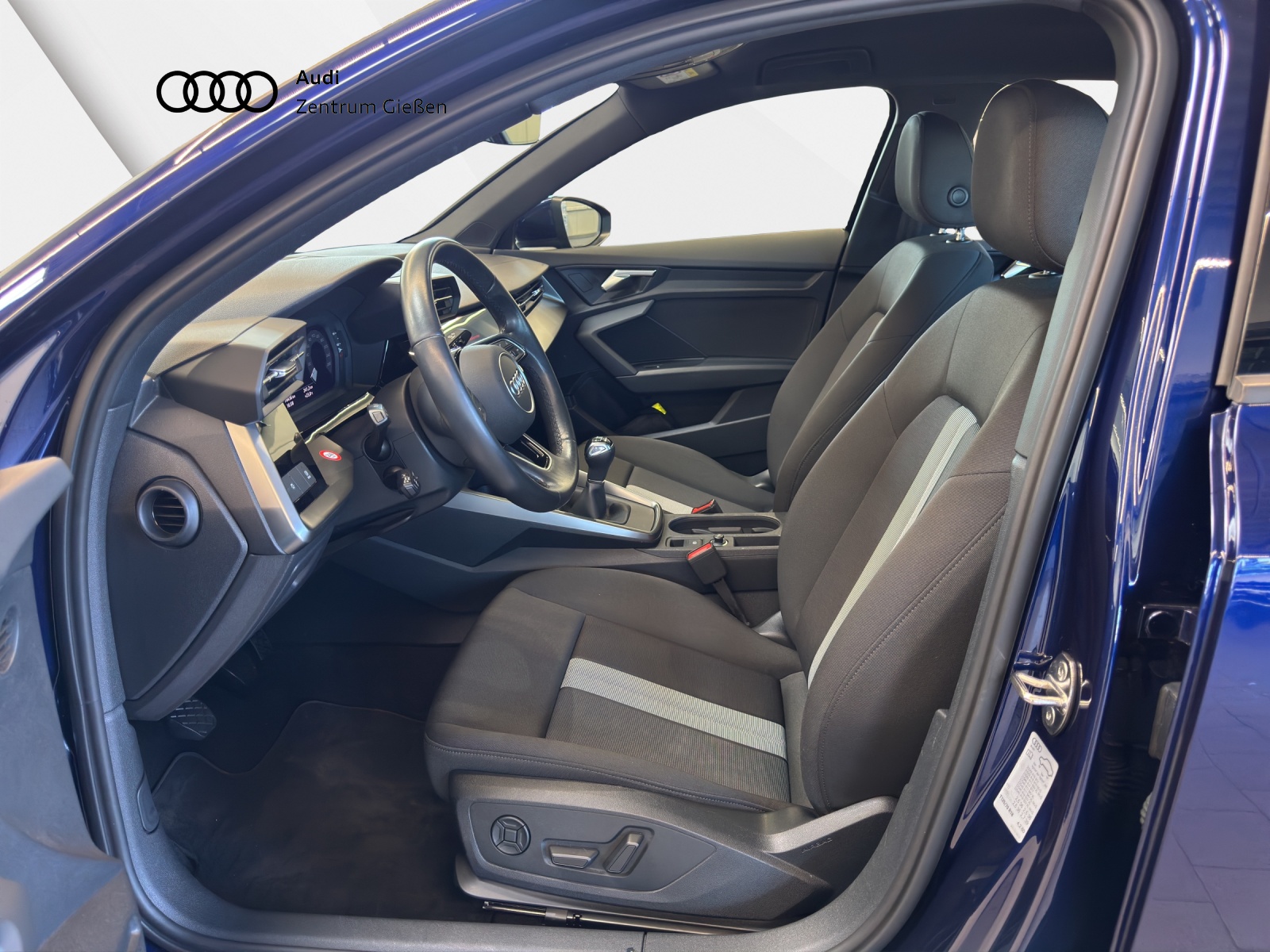 A3 Limousine 30 TFSI advanced MMI Navi Plus Einparkhilfe Sitzheizung
