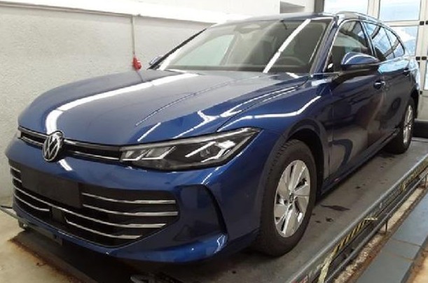 Passat Variant 1.5 eTSI DSG Business LED HeadUp ACC Navi ErgoActive