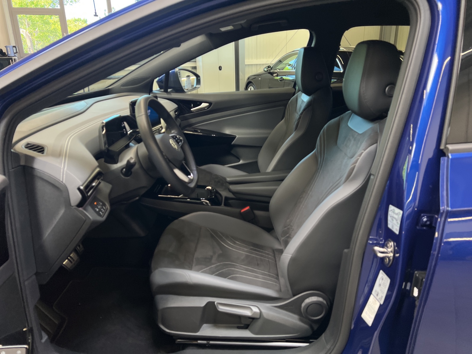ID.4 Pro Performance 150 kW IQ-Light Infotainment+Design-Paket
