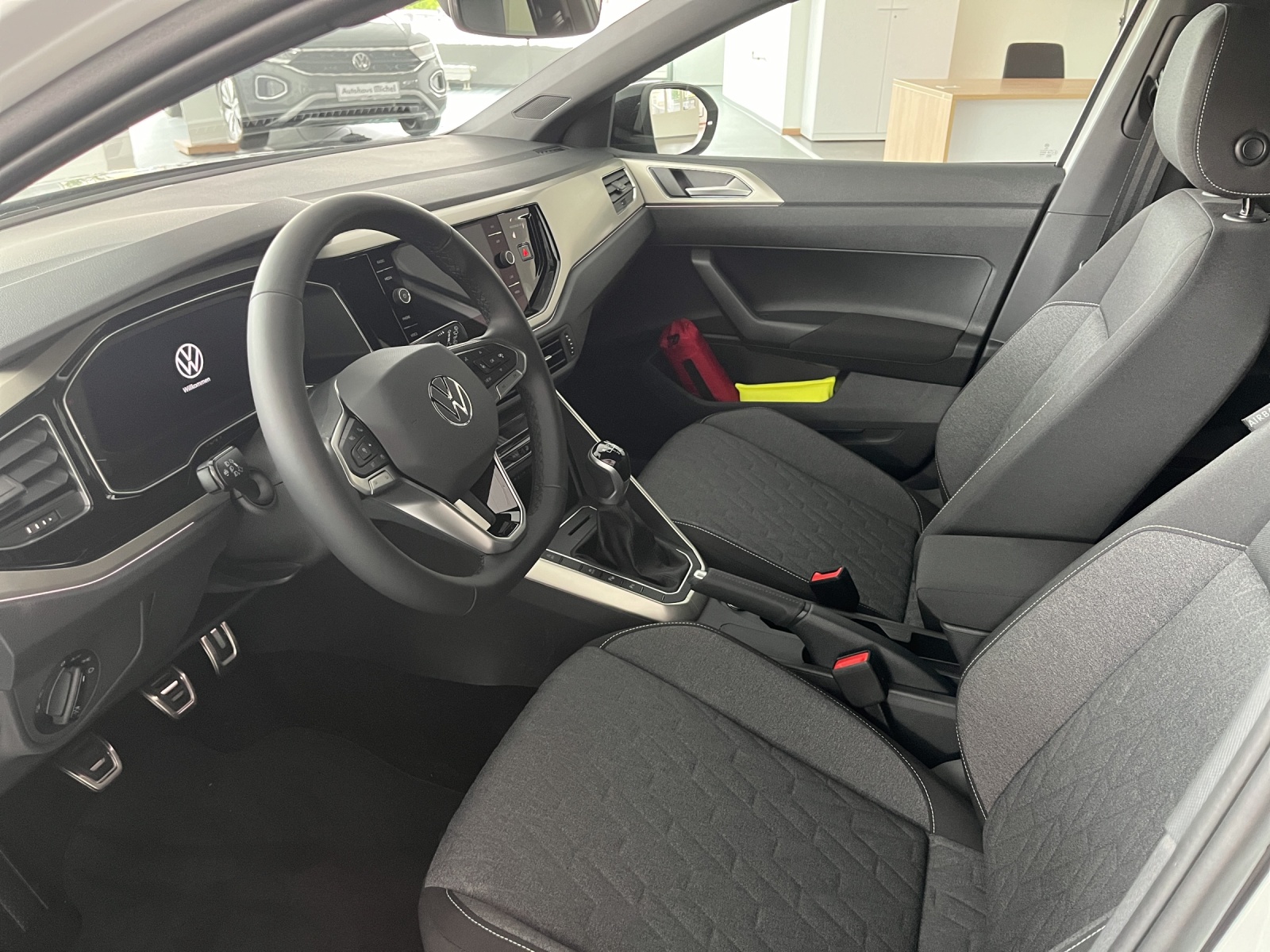 Taigo 1.0 TSI Move IQ-Light TravelAssist Navi Rückkamera