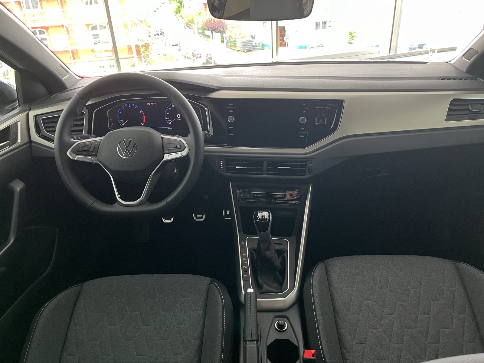 Taigo 1.0 TSI Move IQ-Light TravelAssist Navi Rückkamera