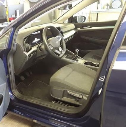 Golf VIII Life IQ-Light ACC Panodach AHK