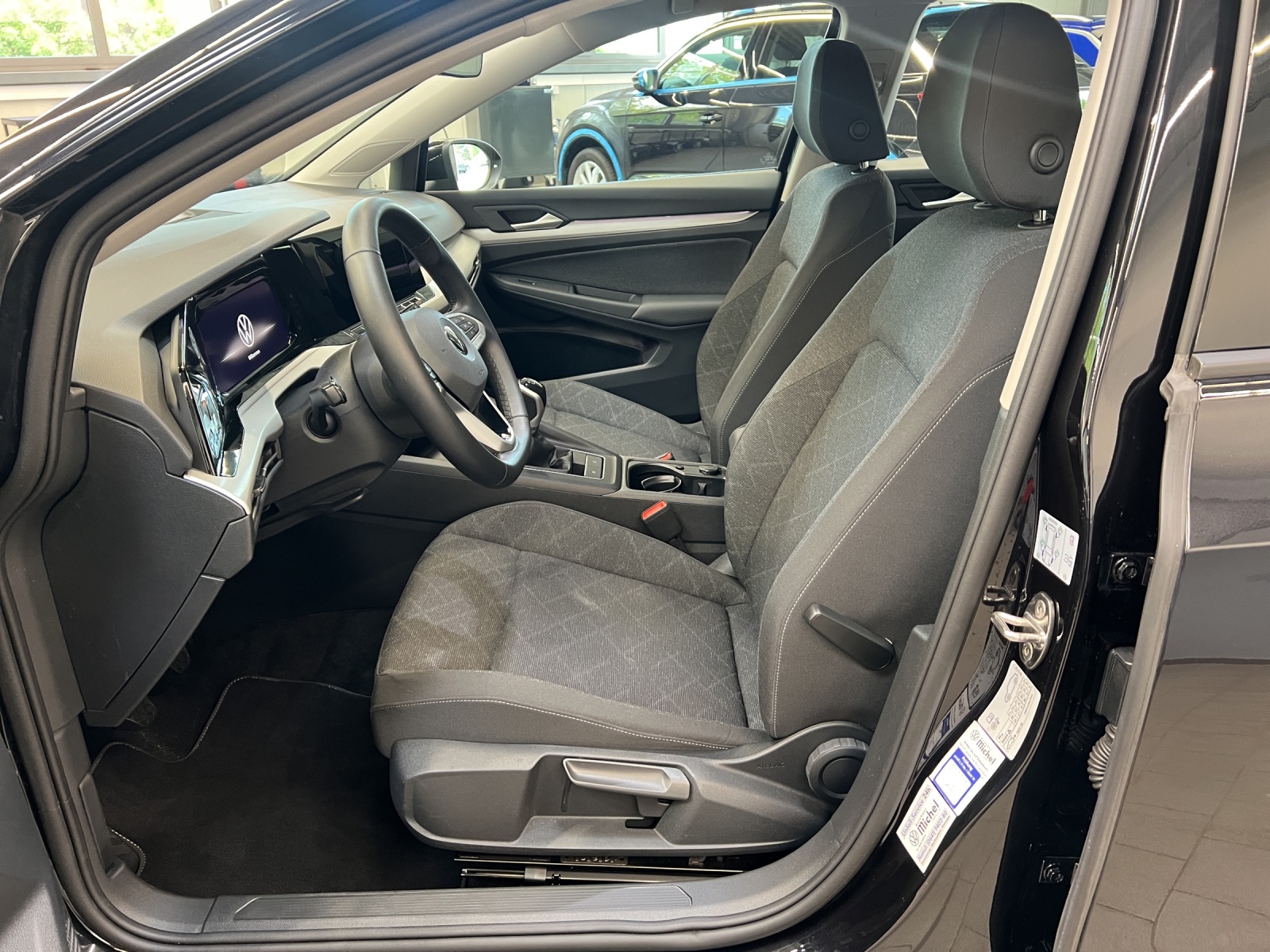 Golf VIII 1.5 TSI Life LED-Plus TravelAssist Navi Sitzheizung
