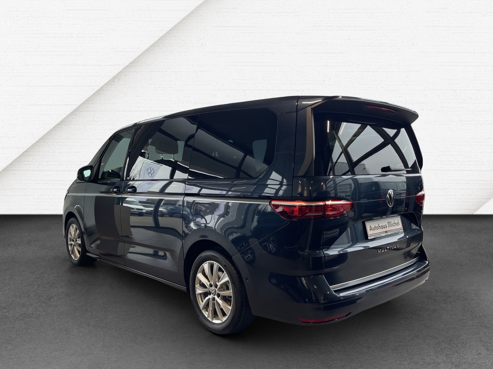 T7 Multivan Style 2.0 TDI DSG LÜ Climatronik 7 Sitzer AHK ACC Kamera Reserverad