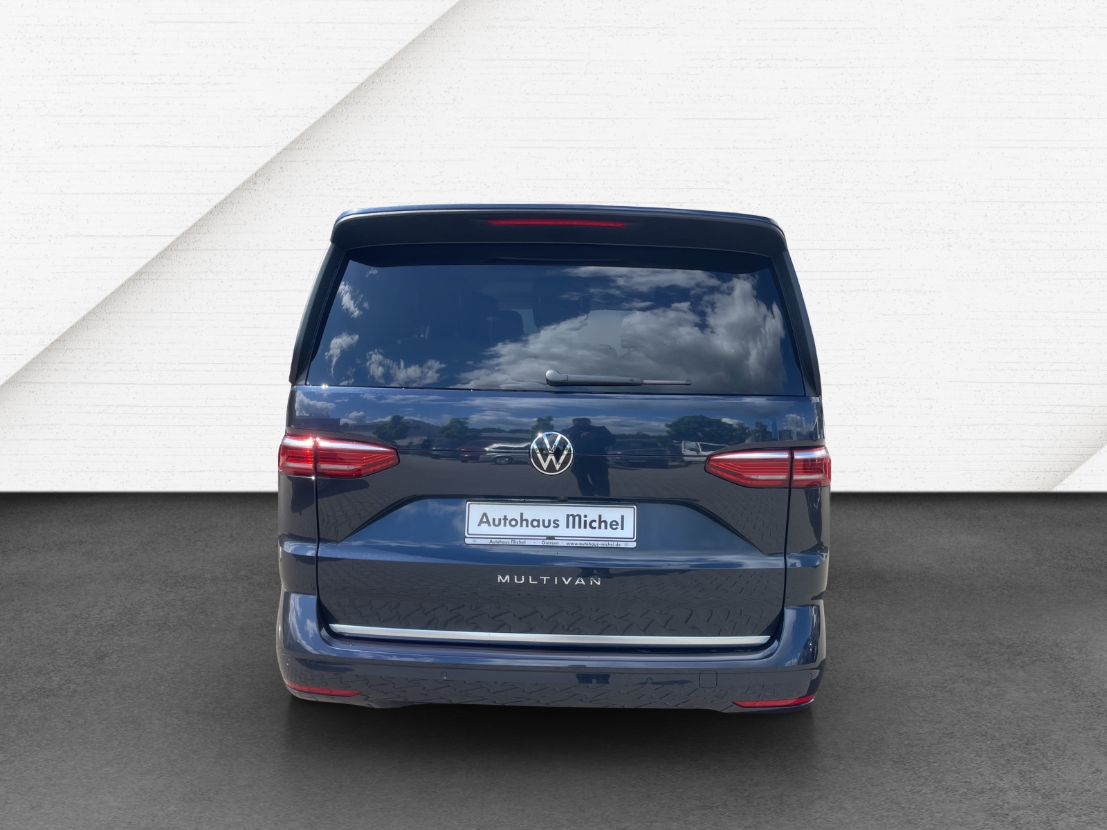 T7 Multivan Style 2.0 TDI DSG LÜ Climatronik 7 Sitzer AHK ACC Kamera Reserverad