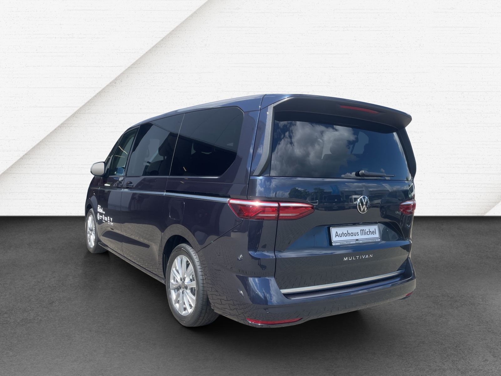 T7 Multivan Style 2.0 TDI DSG LÜ Climatronik 7 Sitzer AHK ACC Kamera Reserverad