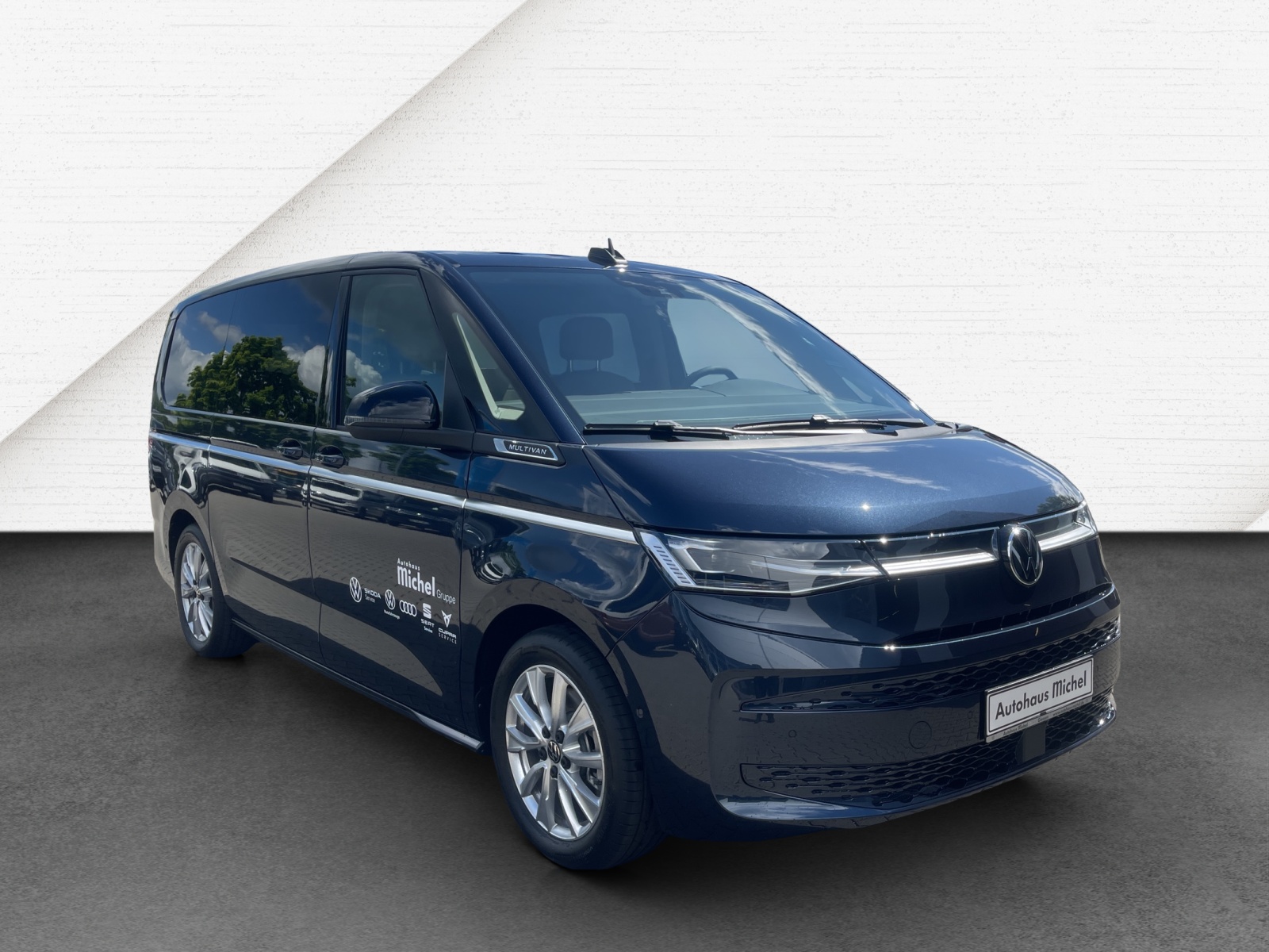 T7 Multivan Style 2.0 TDI DSG LÜ Climatronik 7 Sitzer AHK ACC Kamera Reserverad